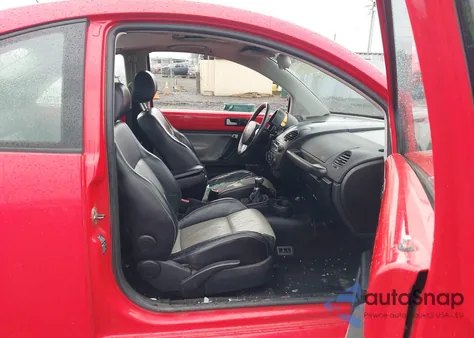 2003 Volkswagen New Beetle Turbo S from USA, damaged, VIN 3VWFE21C43M425347